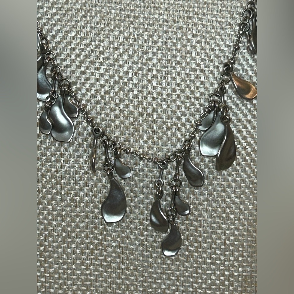 Long Kendra Scott Petal Necklace - Picture 2 of 4
